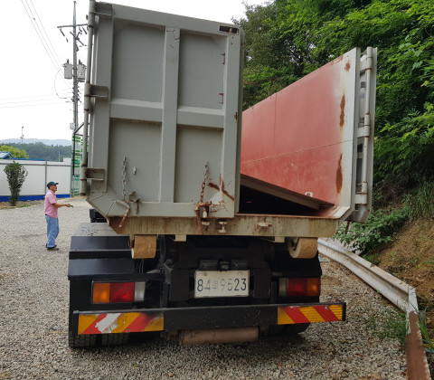 지렁이농장 사진_20250529_4